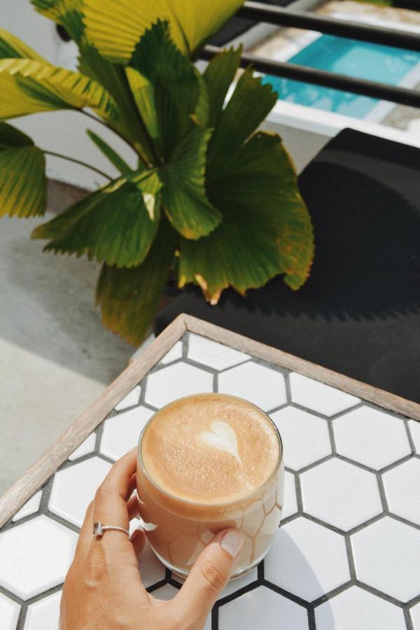 Spindrift Hostel Madiha (Adults Only) 마타라 외부 사진